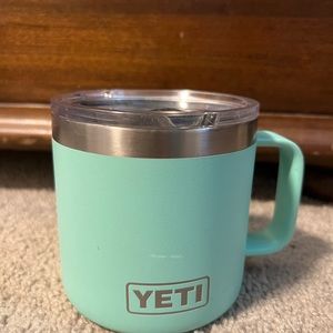 Yeti mug